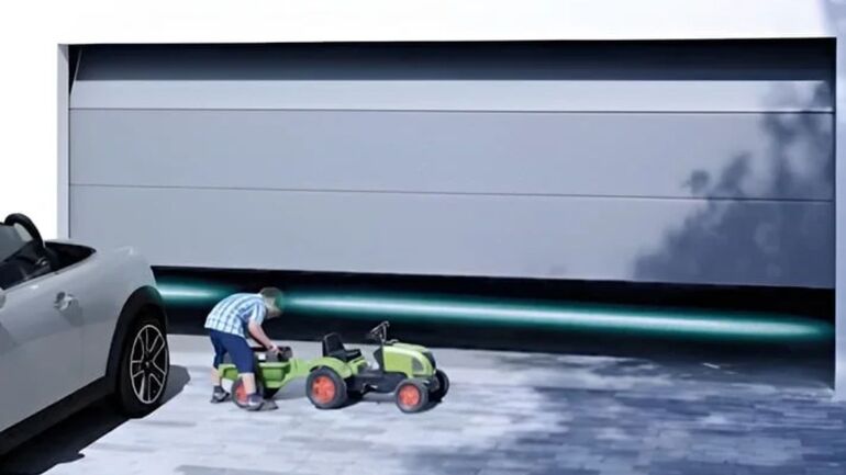 Protecnia dispositivos de seguridad para puertas automáticas industriales y de entrada