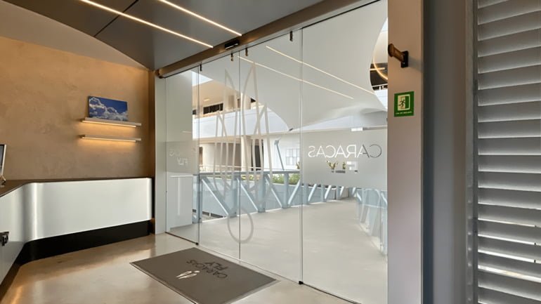 Protecnia Puertas de Cristal automáticas Ditec