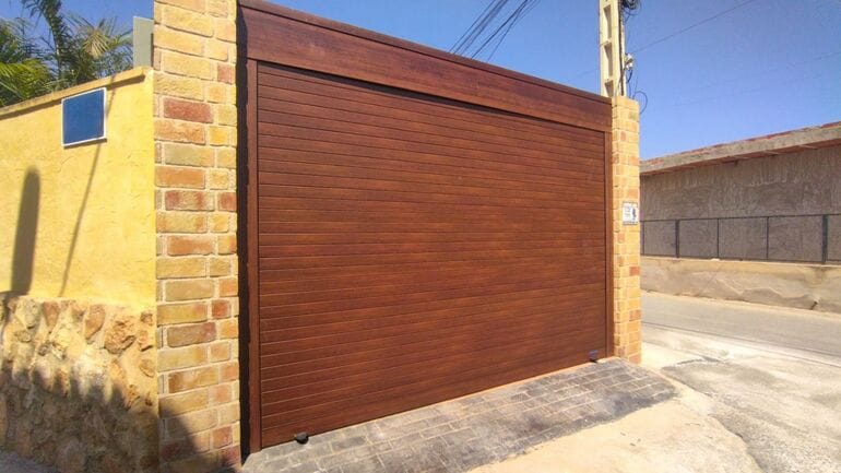 Ventajas de las puertas enrollables residenciales de Protecnia